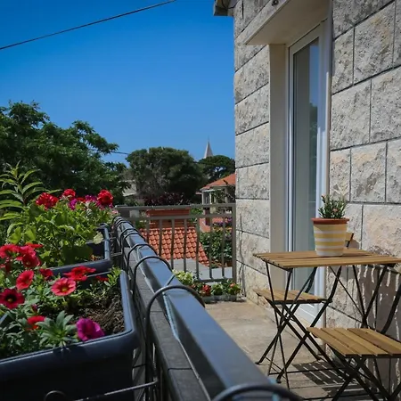 Apartments Martic Supetar Exterior photo